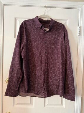 Express Men's Long-Sleeve Button-Down Shirt in Plum Floral